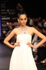 Model walks the ramp for KGK Entice Pvt.Ltd Show at IIJW Day 4 on 22nd Aug 2012 (156).JPG